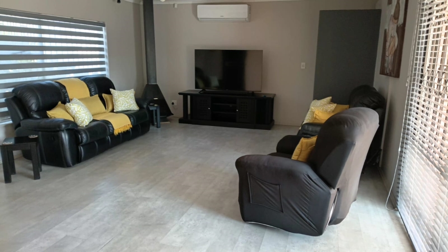 To Let 3 Bedroom Property for Rent in Kenleaf Gauteng