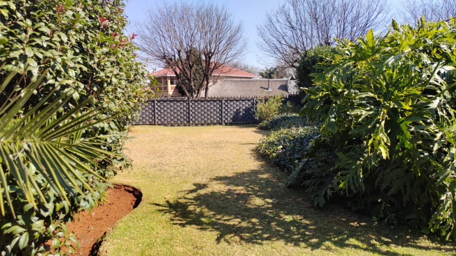 To Let 3 Bedroom Property for Rent in Kenleaf Gauteng