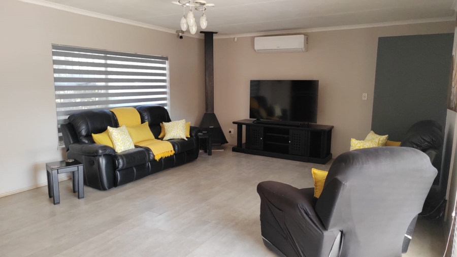 To Let 3 Bedroom Property for Rent in Kenleaf Gauteng