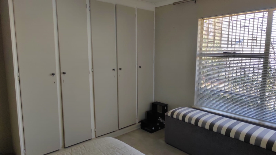 To Let 3 Bedroom Property for Rent in Kenleaf Gauteng