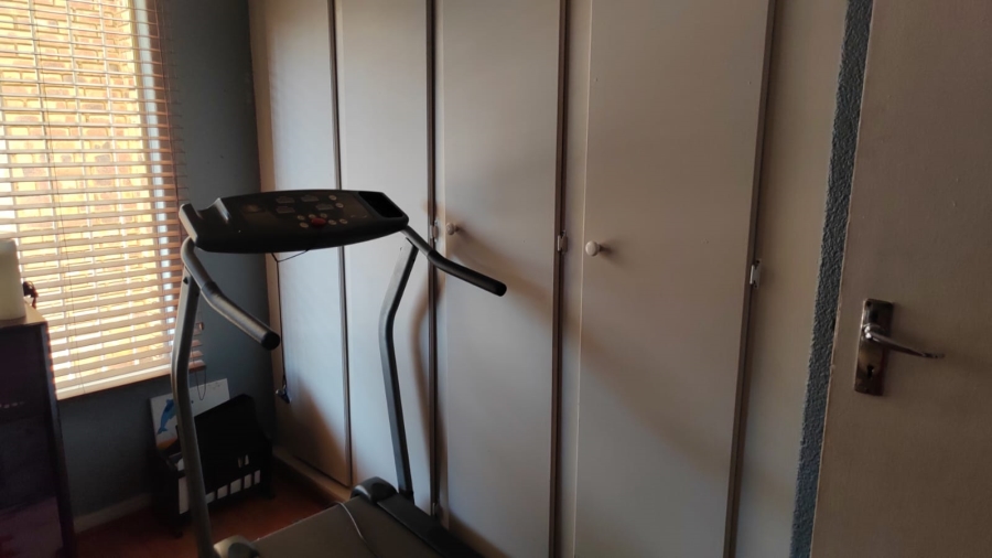 To Let 3 Bedroom Property for Rent in Kenleaf Gauteng