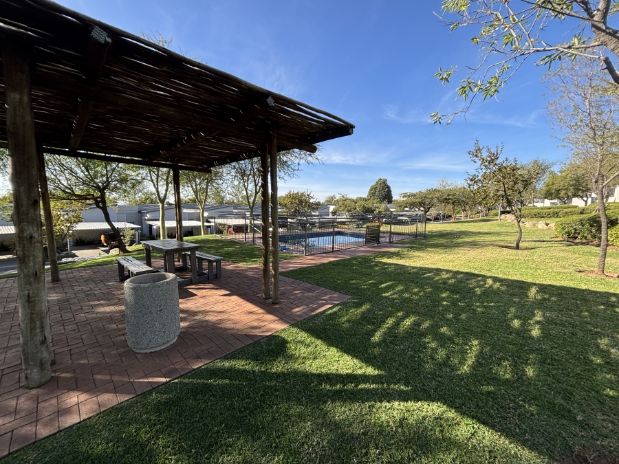To Let 3 Bedroom Property for Rent in Jackal Creek Golf Estate Gauteng