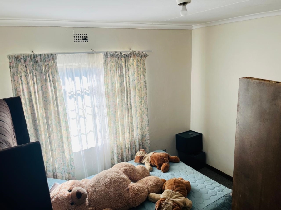 3 Bedroom Property for Sale in Witpoortjie Gauteng