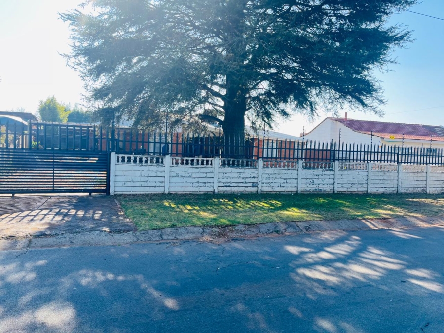 3 Bedroom Property for Sale in Witpoortjie Gauteng