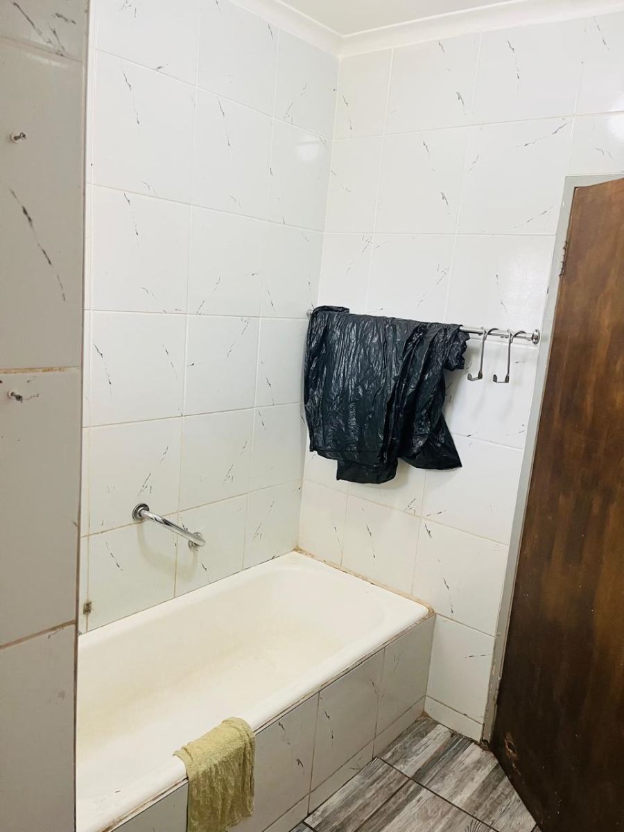 3 Bedroom Property for Sale in Witpoortjie Gauteng