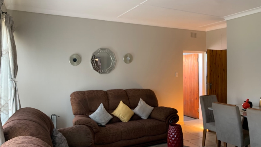 2 Bedroom Property for Sale in Wentworth Park Gauteng