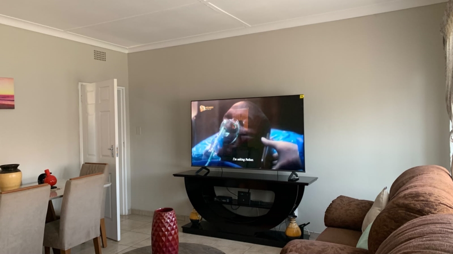 2 Bedroom Property for Sale in Wentworth Park Gauteng