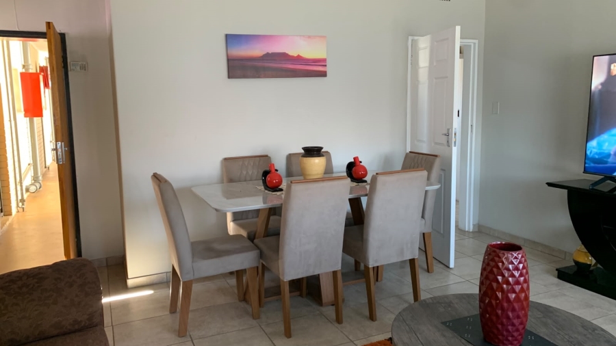 2 Bedroom Property for Sale in Wentworth Park Gauteng