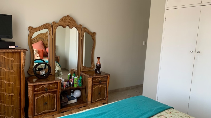 2 Bedroom Property for Sale in Wentworth Park Gauteng