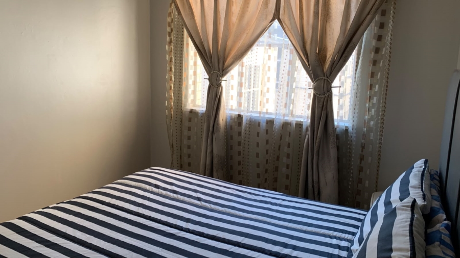 2 Bedroom Property for Sale in Wentworth Park Gauteng