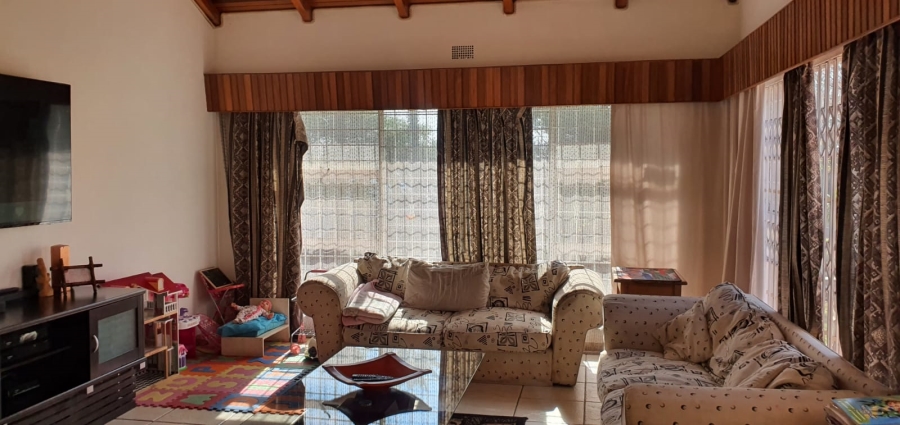 4 Bedroom Property for Sale in Noordheuwel Gauteng