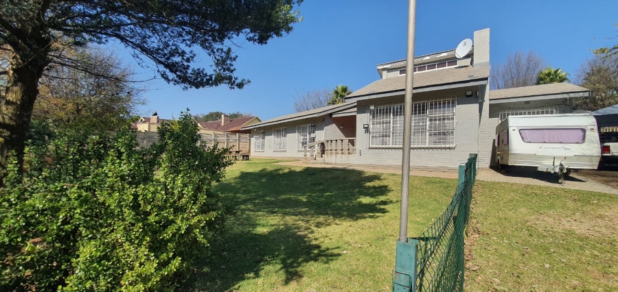 4 Bedroom Property for Sale in Noordheuwel Gauteng