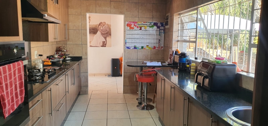 4 Bedroom Property for Sale in Noordheuwel Gauteng