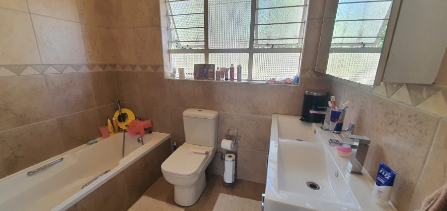 4 Bedroom Property for Sale in Noordheuwel Gauteng