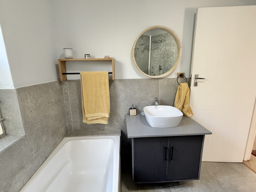 3 Bedroom Property for Sale in Faerie Glen Gauteng
