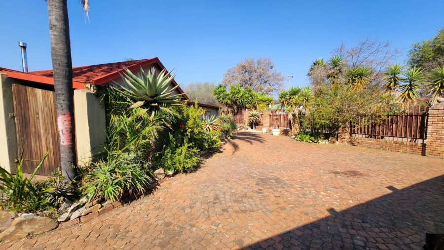 4 Bedroom Property for Sale in Valhalla Gauteng