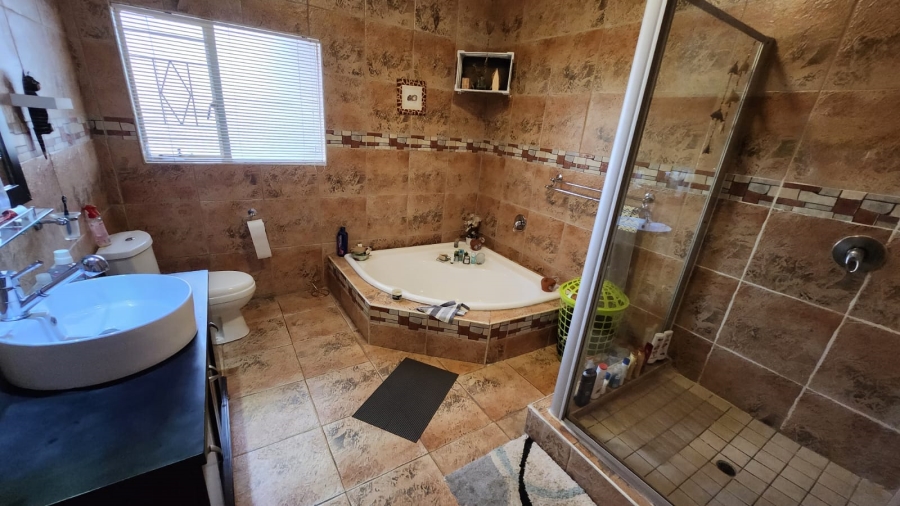 4 Bedroom Property for Sale in Valhalla Gauteng