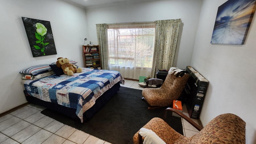 4 Bedroom Property for Sale in Valhalla Gauteng