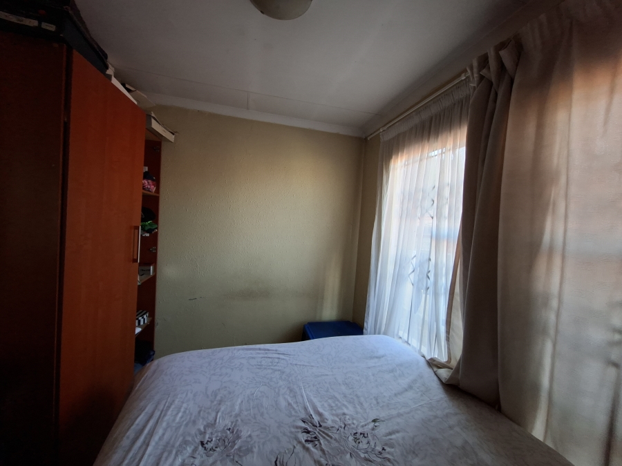 5 Bedroom Property for Sale in Olievenhoutbosch Gauteng