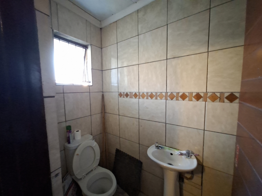 5 Bedroom Property for Sale in Olievenhoutbosch Gauteng