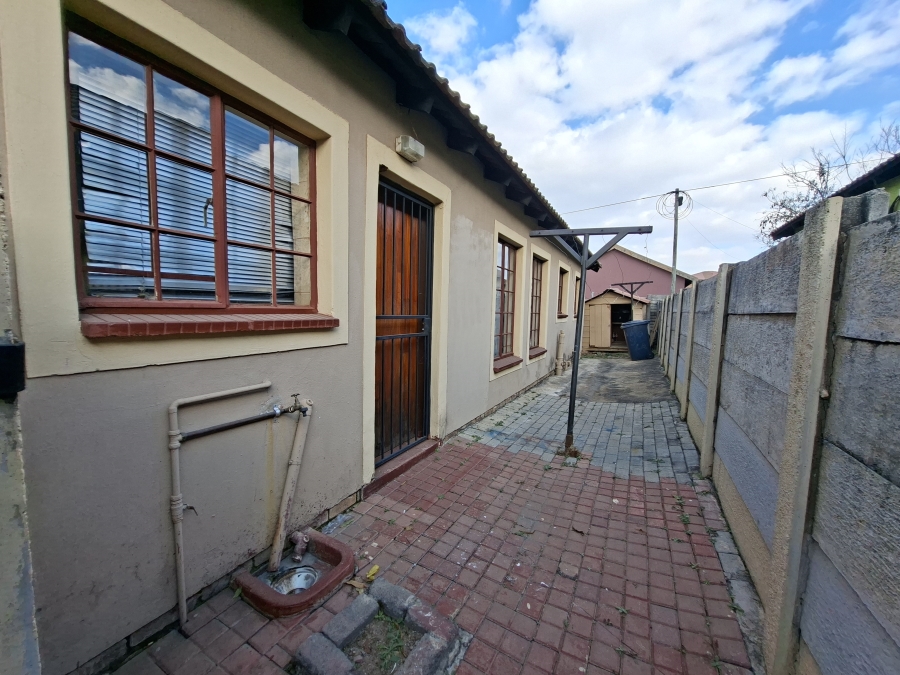 3 Bedroom Property for Sale in Olievenhoutbosch Gauteng