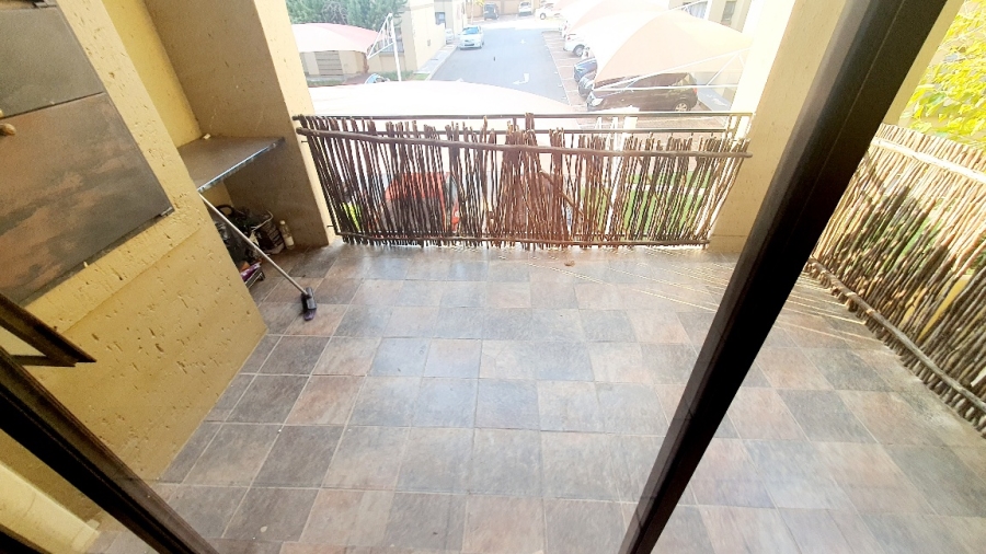 2 Bedroom Property for Sale in Lonehill Gauteng