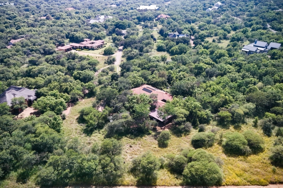 4 Bedroom Property for Sale in Leeuwfontein Gauteng