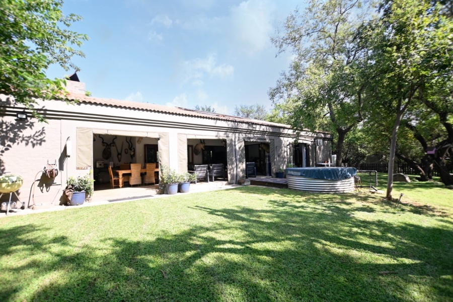 4 Bedroom Property for Sale in Leeuwfontein Gauteng