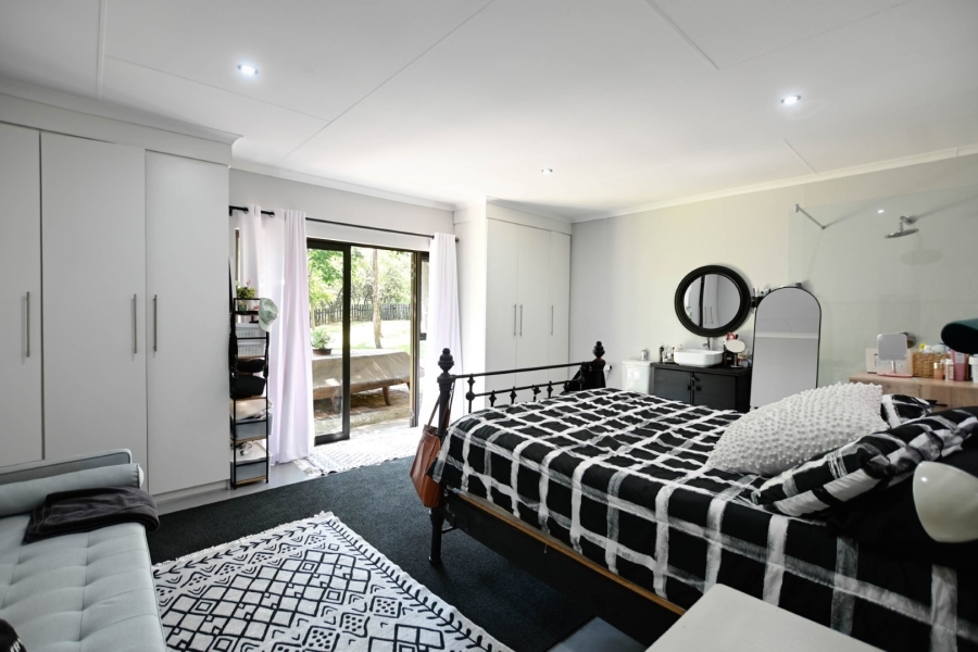 4 Bedroom Property for Sale in Leeuwfontein Gauteng