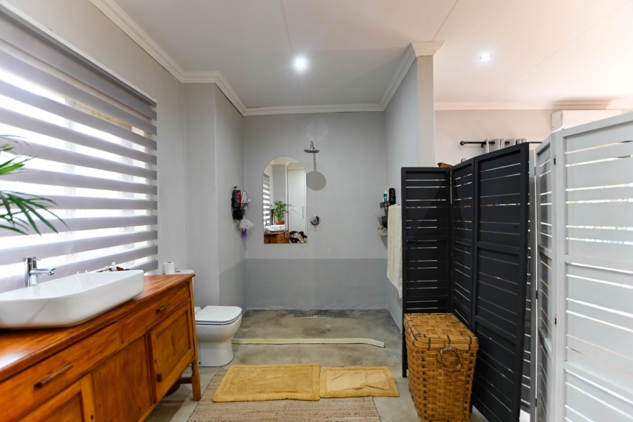 4 Bedroom Property for Sale in Leeuwfontein Gauteng