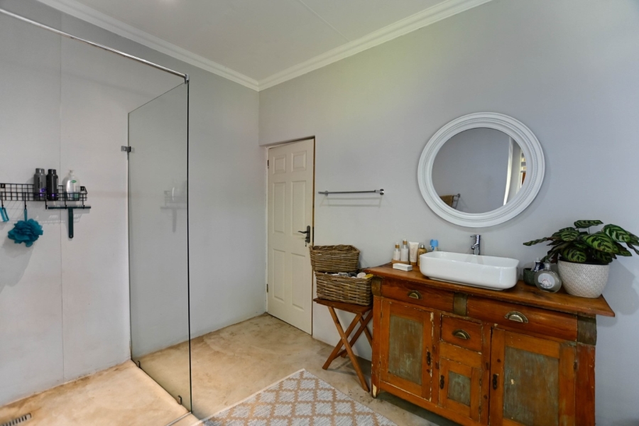 4 Bedroom Property for Sale in Leeuwfontein Gauteng