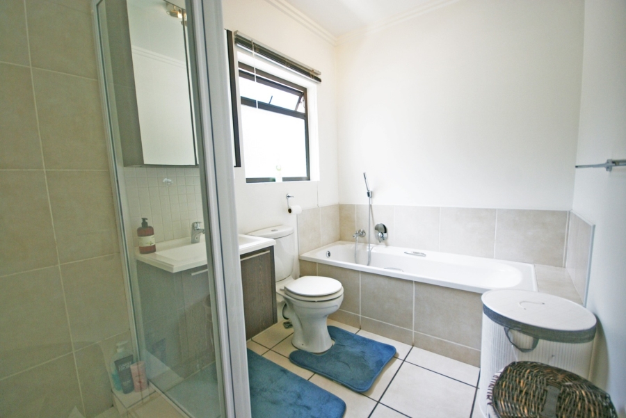 To Let 1 Bedroom Property for Rent in Bryanston Gauteng