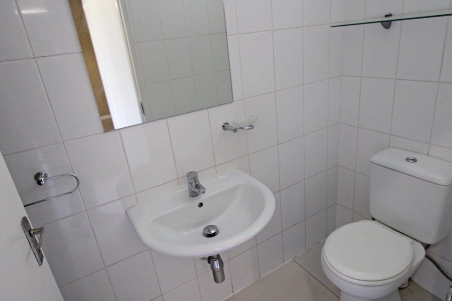 To Let 2 Bedroom Property for Rent in Bryanston West Gauteng