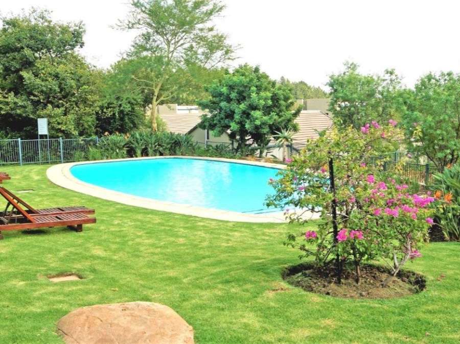 To Let 2 Bedroom Property for Rent in Bryanston West Gauteng