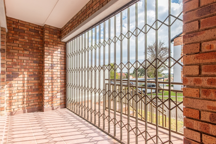 To Let 2 Bedroom Property for Rent in Randpark Ridge Gauteng