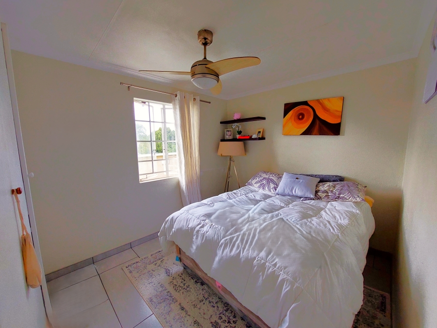 2 Bedroom Property for Sale in Groenkloof Gauteng