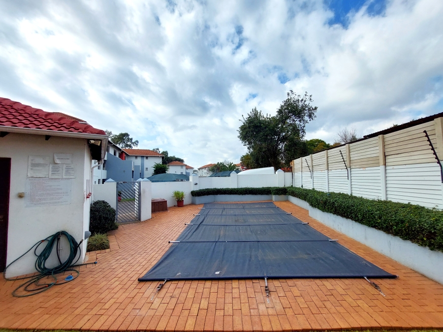 2 Bedroom Property for Sale in Groenkloof Gauteng