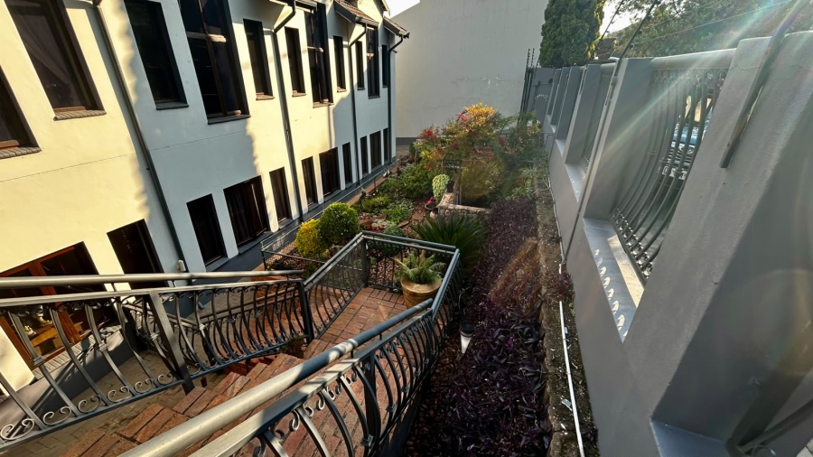8 Bedroom Property for Sale in Bergtuin Gauteng