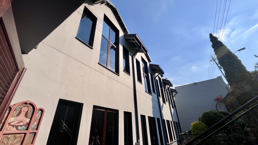 8 Bedroom Property for Sale in Bergtuin Gauteng