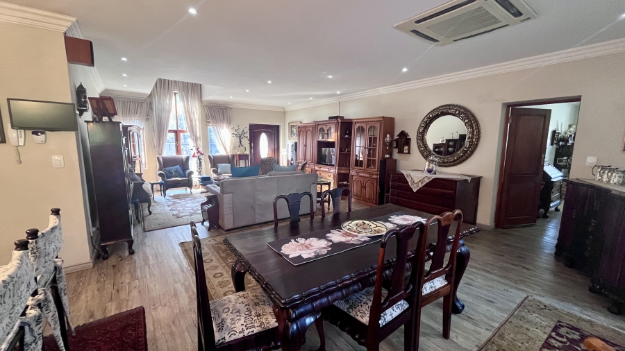 8 Bedroom Property for Sale in Bergtuin Gauteng