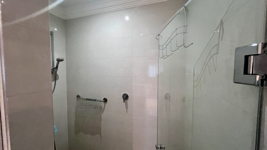 8 Bedroom Property for Sale in Bergtuin Gauteng