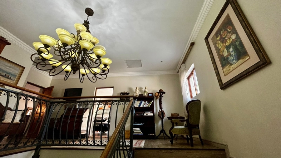 8 Bedroom Property for Sale in Bergtuin Gauteng