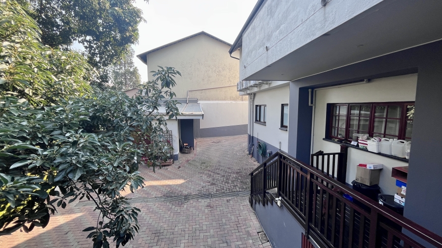8 Bedroom Property for Sale in Bergtuin Gauteng