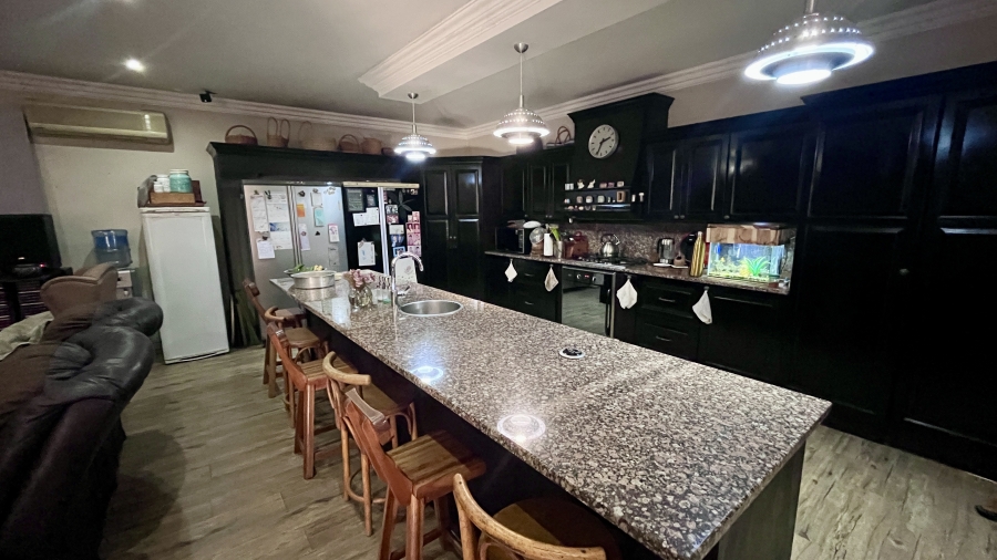 8 Bedroom Property for Sale in Bergtuin Gauteng