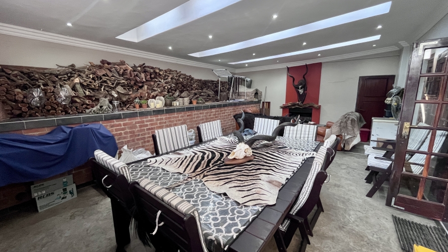 8 Bedroom Property for Sale in Bergtuin Gauteng