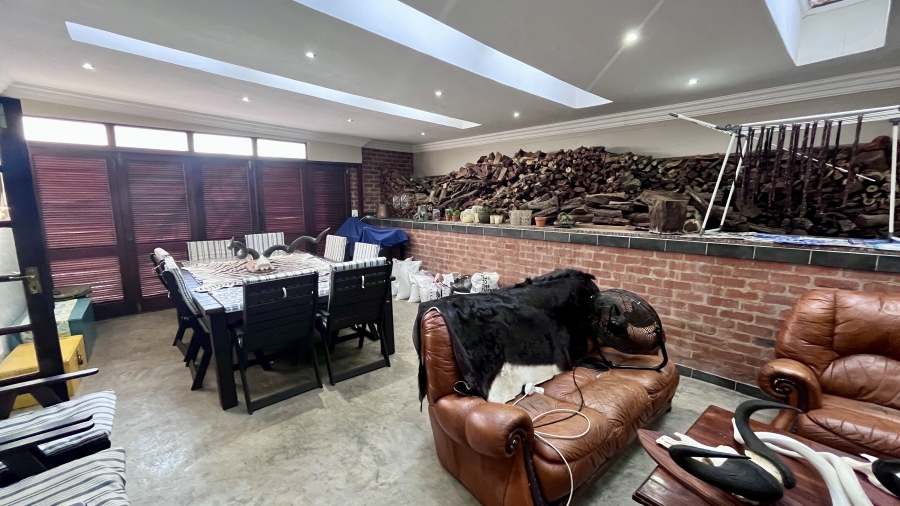 8 Bedroom Property for Sale in Bergtuin Gauteng