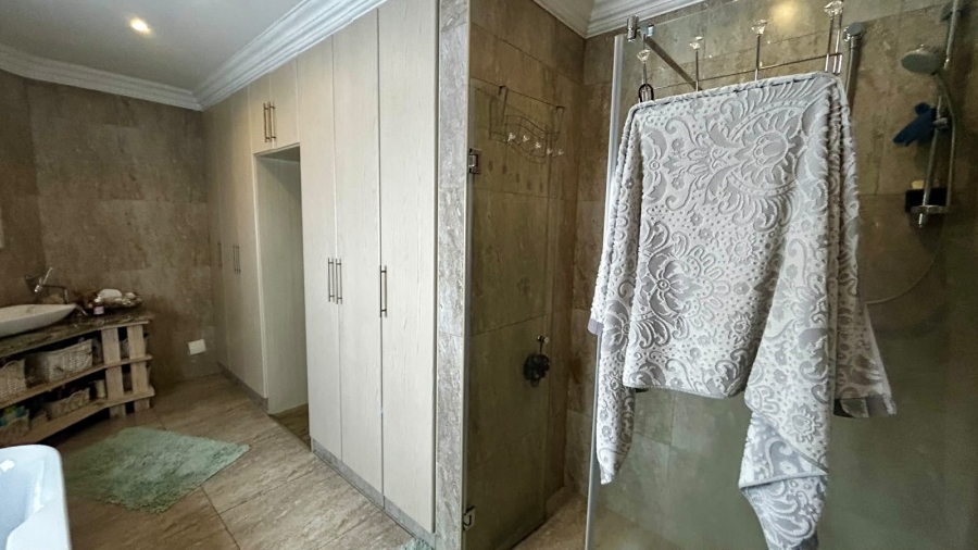 8 Bedroom Property for Sale in Bergtuin Gauteng