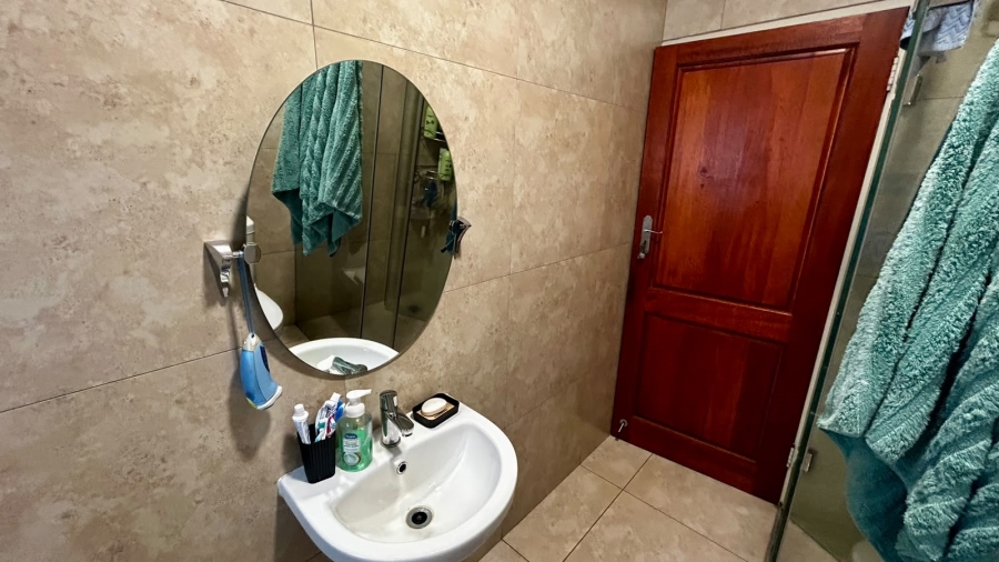 8 Bedroom Property for Sale in Bergtuin Gauteng