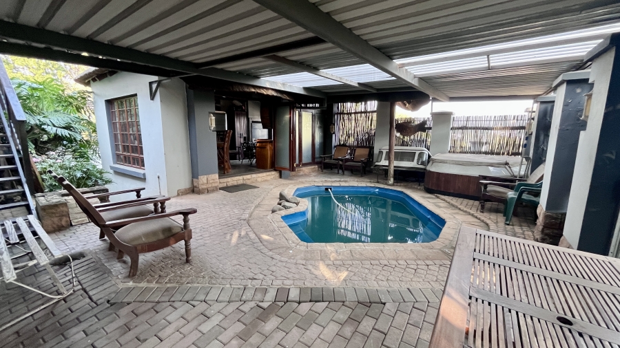 8 Bedroom Property for Sale in Bergtuin Gauteng