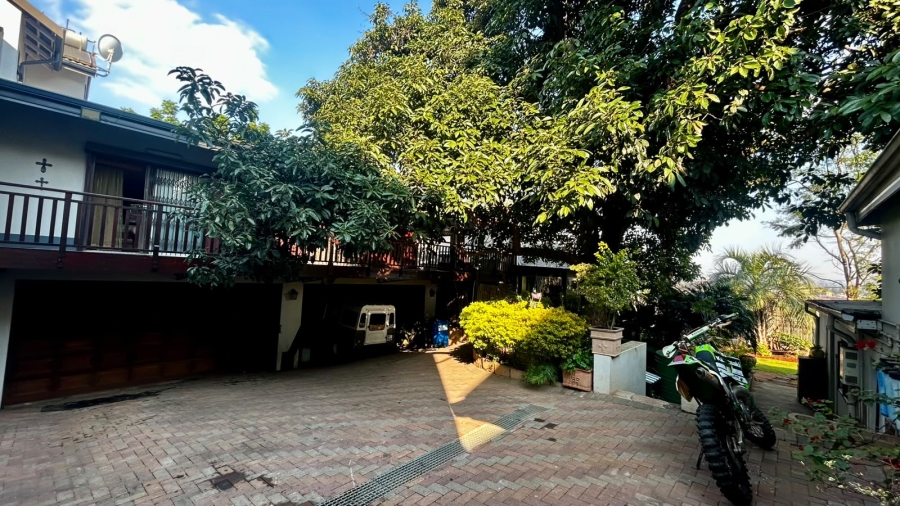 8 Bedroom Property for Sale in Bergtuin Gauteng